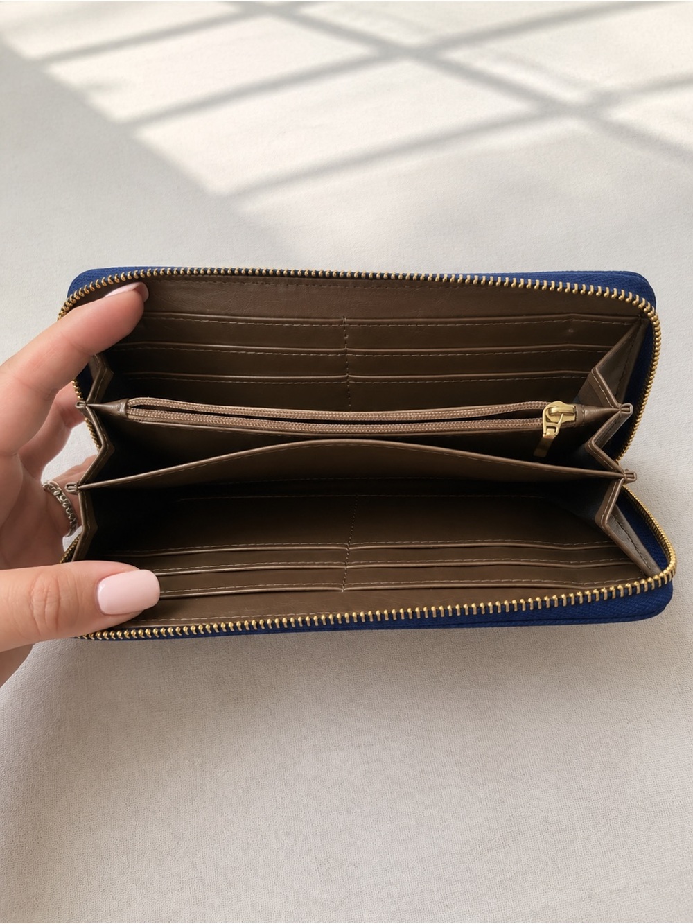 Anne Klein Blue Zip Around Wallet Gold Hardware Polka Dot Interior EUC - Picture 5 of 6